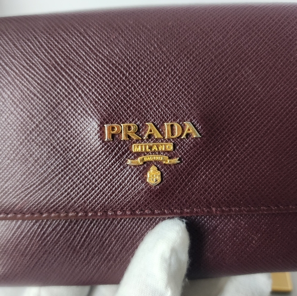 ‼️SOLD SOLD‼️ Auth Prada Saffiano Leather Wallet - Picture 9 of 10